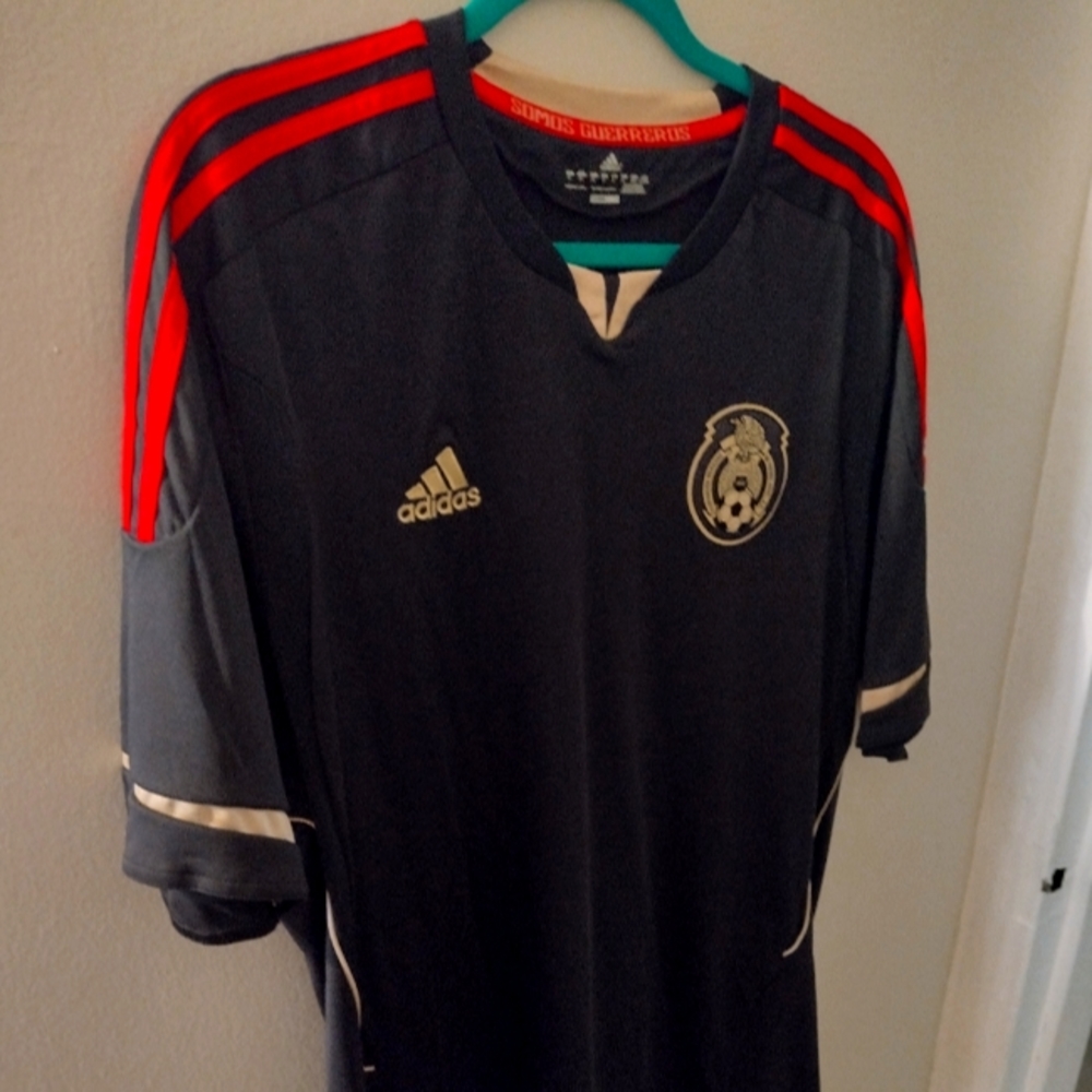 Mexico Jersey 2011 national team New w/o tags